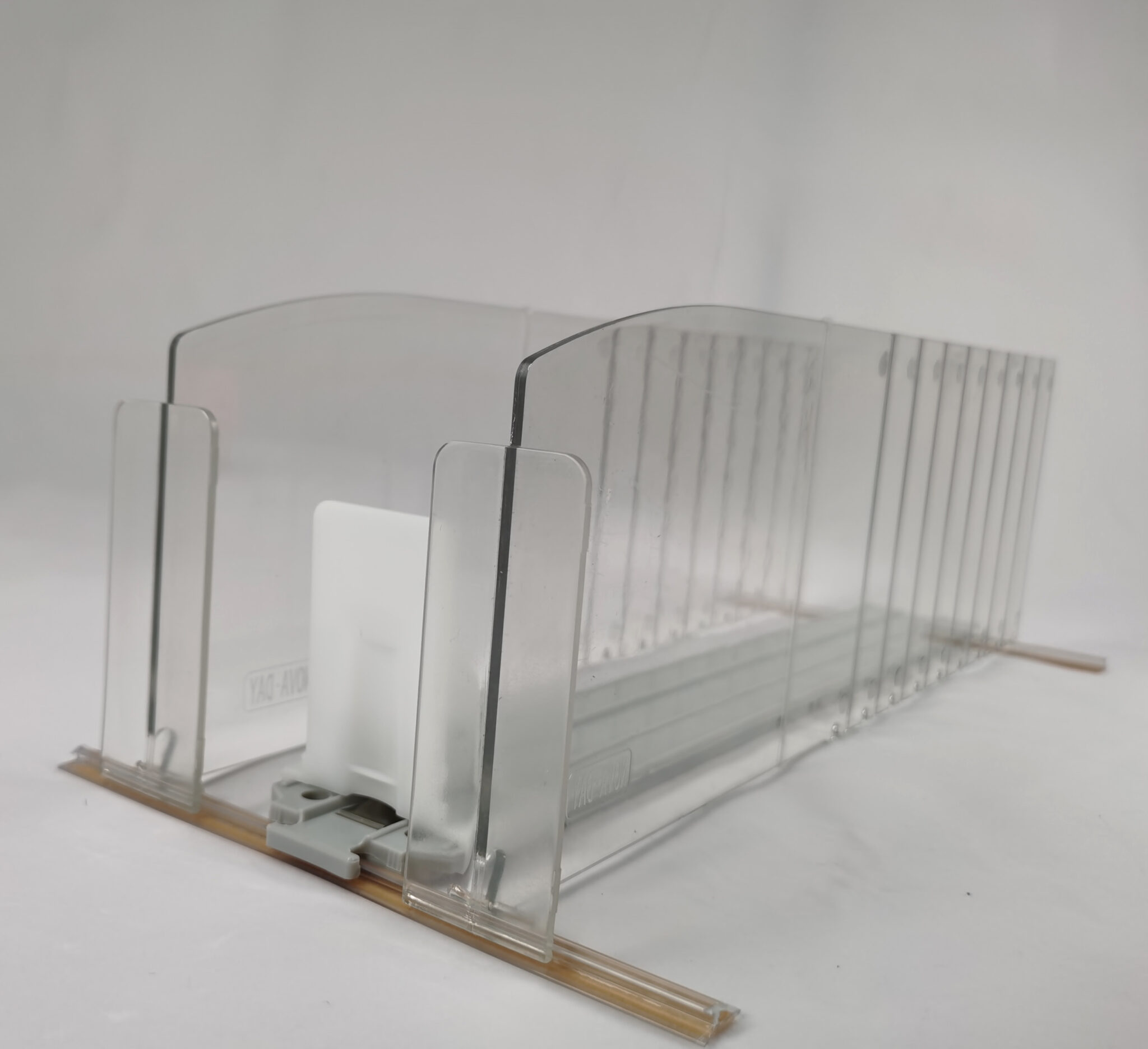 Plastic shelf dividers,shelf dividers system,shelf dividers for mounted rail,Shelf management