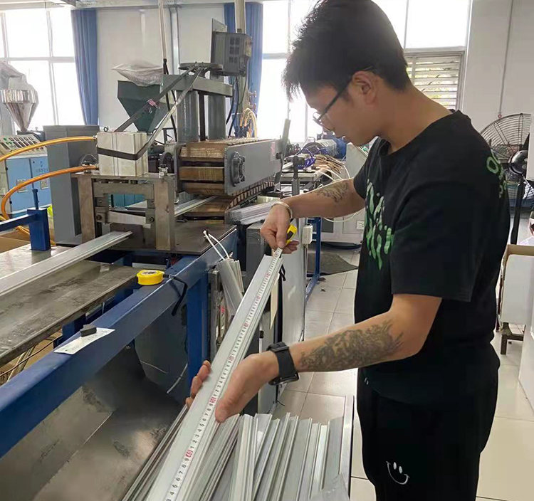 Plastic extrusion workshop